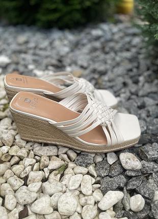 Білосніжні босоніжки,туфлі на танкетці forever comfort 40р-25,5см!