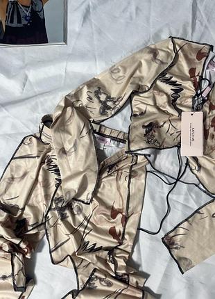 Костюм katch me