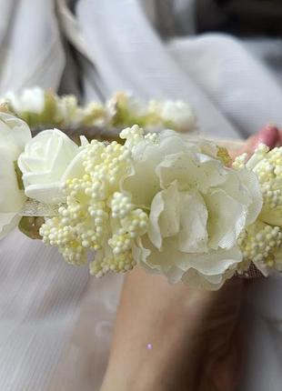 Обруч з квітами