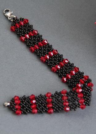 Браслет с бусинами