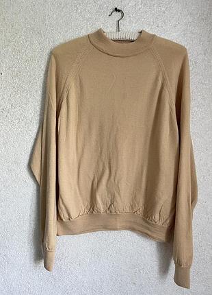 Теплий пісочний гольф з вовни