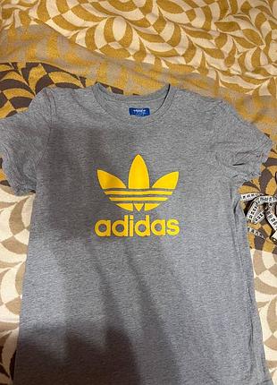 Футболка adidas m