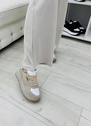 Женские кеды "хлоя", натуральная кожа в бело-бежевом цвете