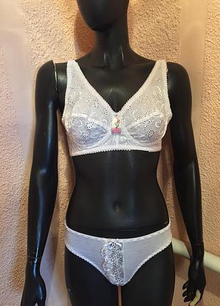 Кружевной бюстгальтер без поролона