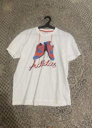 Футболка adidas