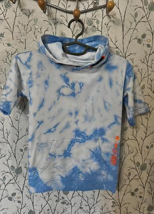 Футболка с капюшоном