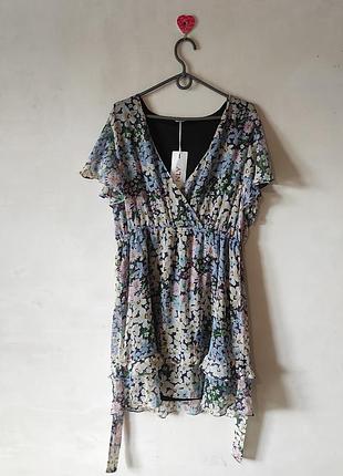 Платье с цветочным принтом