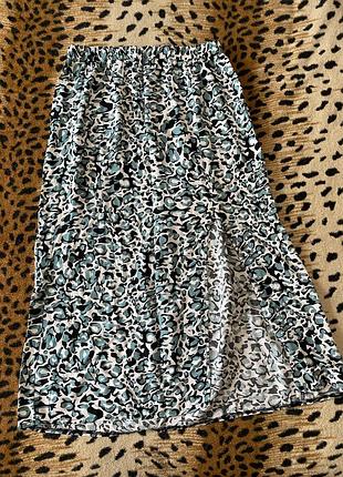 Літня спідниця з розрізом спереду