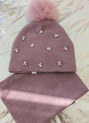 Демисезонная шапочка для девочки 48 52 набор шапки с хомутом dembo house фиолетовая с помпоном