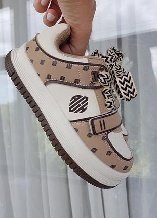 Новые стильные кроссовки tom.m