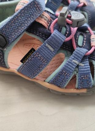 Треккинговые босоножки сандалии кроссовки