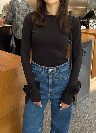 Лонгслив из натуральной ткани с розами, розы снимаются ❗️лонгслив с розами на рукавах