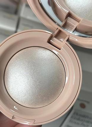 Хайлайтер rare beauty by selena