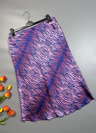 Рожева сатинова спідниця міді у анімалістичний принт