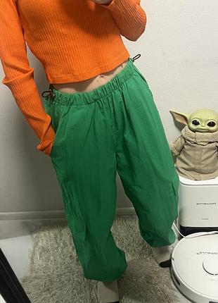 Легенькі яскраві карго s