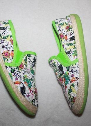 Кеды фирмы desigual 33 размера, по стельке 20 см.