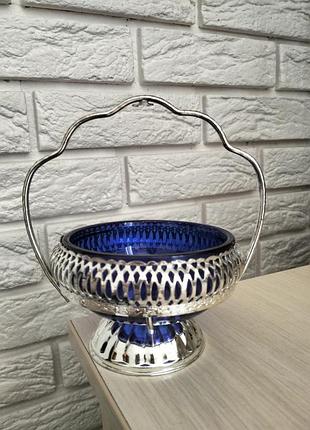 Посеребренная икорница винтаж Англия.