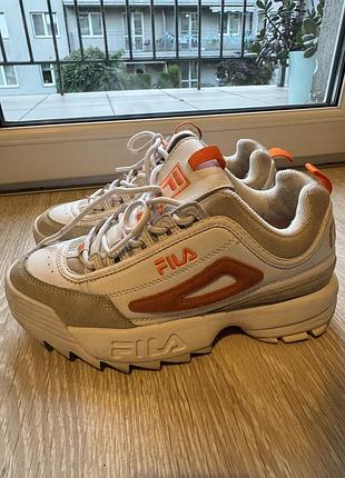 Кросівки fila, в хорошому стані, з натуральної шкіри