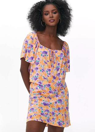 Нова брендова віскозна блузка "primark" з квітковим принтом. розмір uk16/eur44.