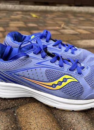 Мужские кроссовки