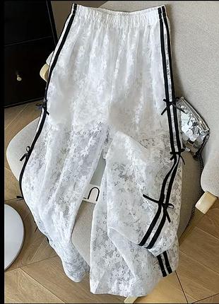 Кружевные брюки