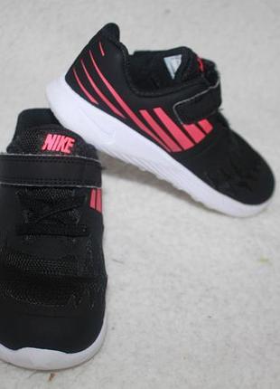 Кросівки фірми nike 25 розмір по устілці 16 см