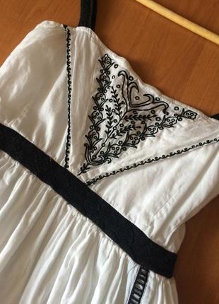 Хлопковое платье миди с вышивкой