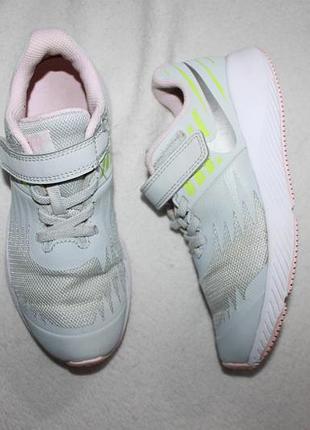 Кроссовки фирмы nike 32 размер по стельке 21 см
