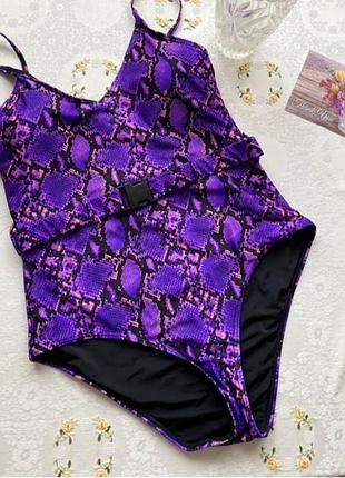 Слитный купальник