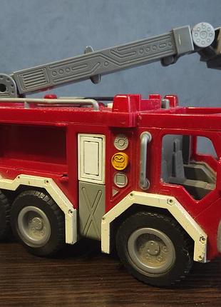 Дитяча іграшка пожежна машина mattel відтворює звуки сирены, мигає фарами