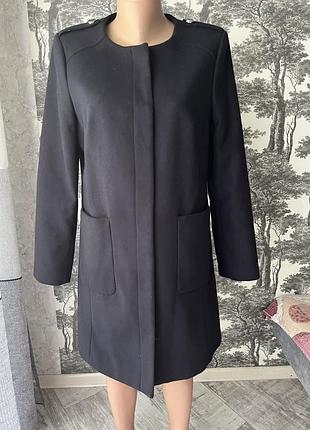 Нове пальто