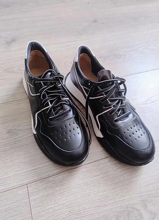 Кожаные кроссовки,идеальное качество