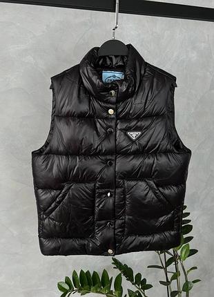 Брендова жилетка жіноча