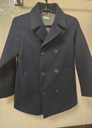 Продам фирменное пальто benneton