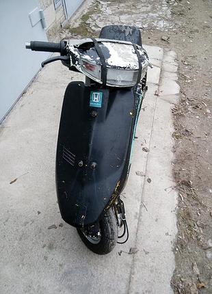 Запчасти на   скутер хонда