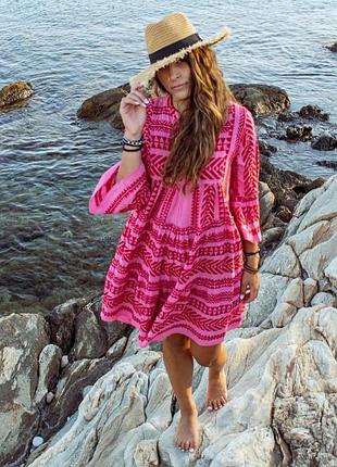 Гарна фірмова міді сукня devotion twins