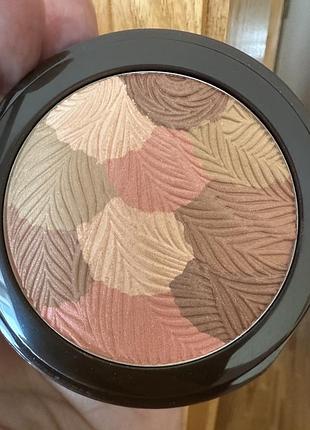 Бронзер tarte