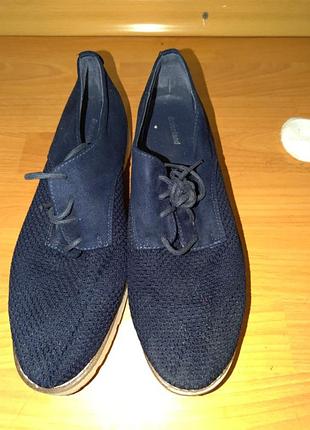 Натуральные синие замшевые туфли