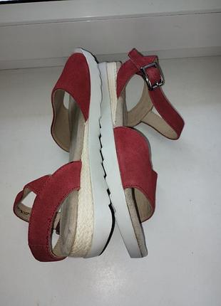 Замшевые босоножки pier one