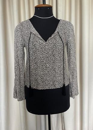 Дуже приємна до тіла блуза манго