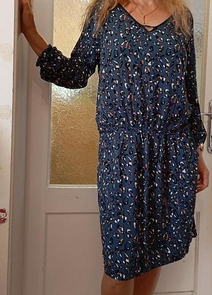 Платье из вискозы с заснеженной талией miss