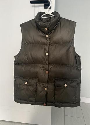 Жилетка пухова