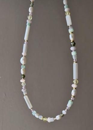 Чокер з натуральних перлин, перламутру та бусин