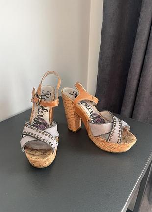 Туфлі на підборах replay босоніжки