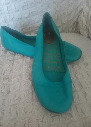 Очень комфортные яркие мокасины  из натуральной кожи, 39 размер, hush puppies.