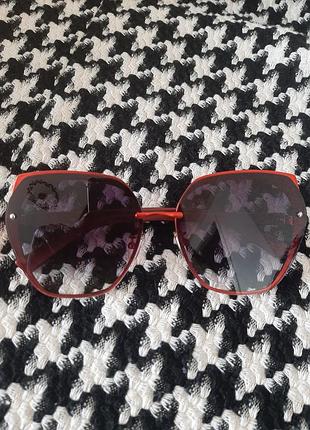 Сонцезахисні окуляри