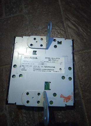 Підсилювач магнітоли хонда аккорд 7