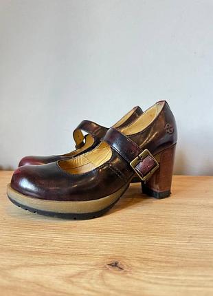Шкіряні туфлі мені джейн від dr.martens