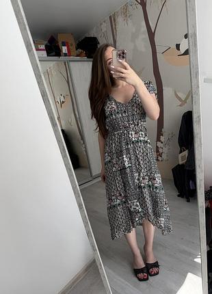 Сукня асиметрія