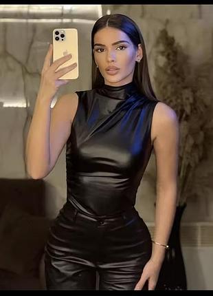 Жіночий шкіряний топ